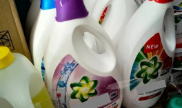 Mafia detergenților. Polițiștii au confiscat o cantitate uriașă de produse contrafăcute la Suceava