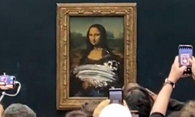 Un vizitator a aruncat cu o tartă în tabloul „Gioconda” de la Muzeul Luvru