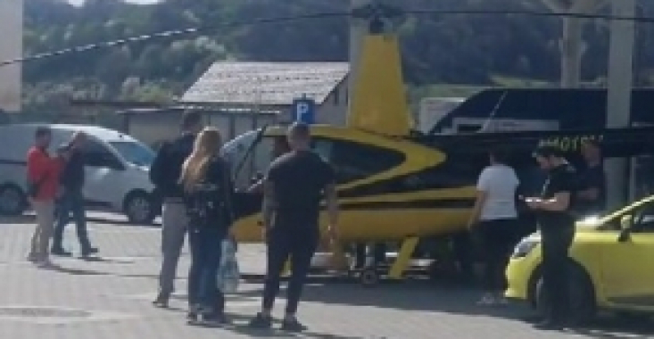 Pilotul care aterizează cu elicopterul în benzinăriile din România își bate joc de autorități: Le-a închis telefonul în nas celor de la Autoritatea Aeronautică