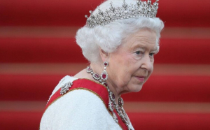 Regina Elisabeta a II-a are MARI probleme de sănătate
