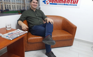 (VIDEO) Interviul ZILEI: Adrian Mironescu, designer şi consultant de brand