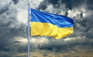 Ticăie ceasul negru pentru Ucraina? FMI: 'Kievul o să reziste doar câteva luni fără sprijin Occidental!'