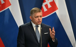 Premierul Slovaciei se dezlănțuie la adresa Ucrainei: Trebuie sa cedeze teritorii dacă vrea pace