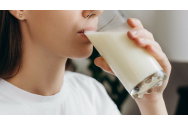Lapte contrafăcut cu sodă caustică și apă oxigenată în Italia. Producătorii încercau să prelungească termenul de valabilitate