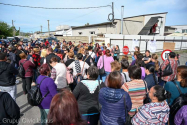 Scandal la Luduș după închiderea Fabricii Leoni. 200 de oameni au ieșit în stradă