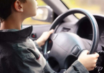 Un copil din Bacău, prins conducând autoturismul pe DN 12A