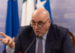 Ministrul italian al Apărării cere un armistiţiu în Ucraina şi discuţii de pace cu Putin 