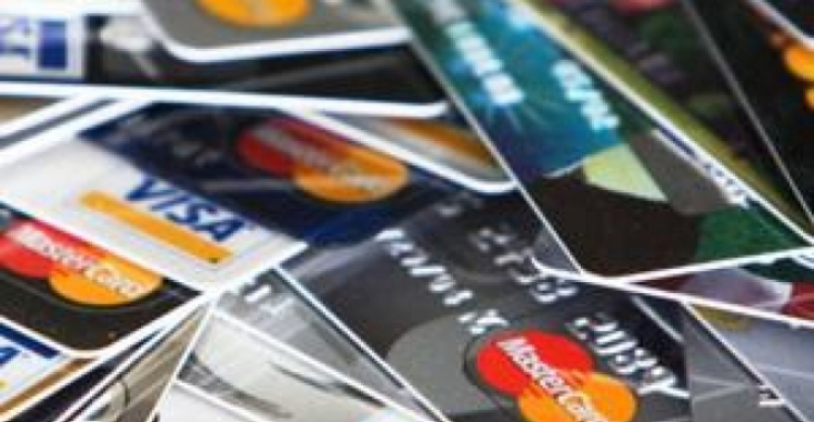 Care este diferența dintre cardul de credit și cardul de debit. Mulți le confundă