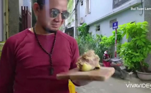 După ce a postat un videoclip în care critica Guvernul, un bucătar din Vietman a fost arestat