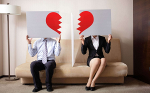 De ce femeile promovate la job divorțează mai des