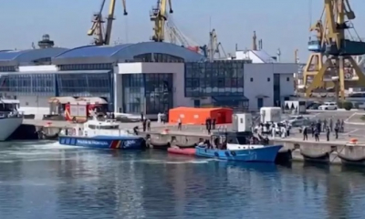 FOTO/VIDEO - Alertă în Portul Constanța. O navă plină cu zeci de migranți, în pericol să se scufunde 
