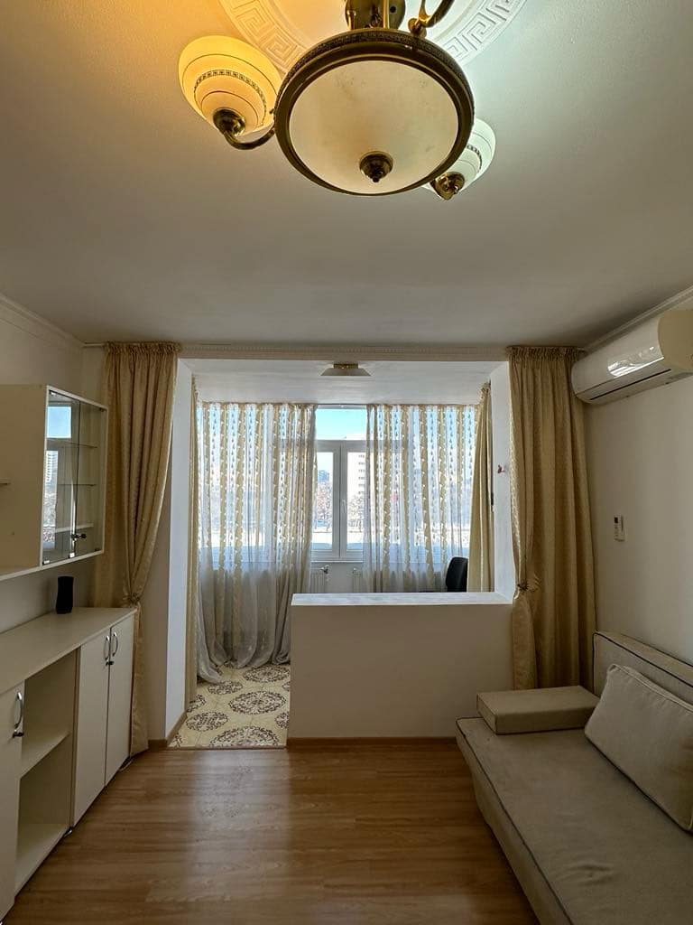 Proprietar, ofer spre chirie apartament 3 camere, zona Podul Roș