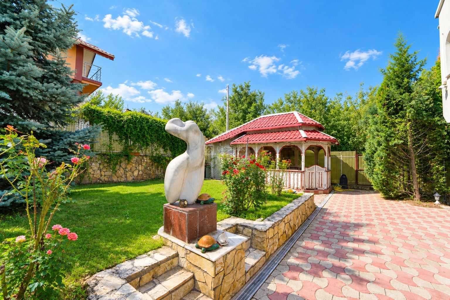 Bucium, langa Pleiada | casa 385mp, teren 770mp | pentru intreaga familie 