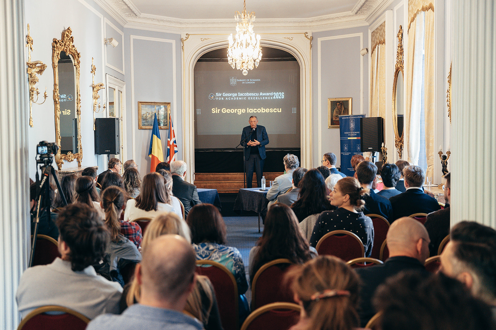 GALERIE FOTO -- Doctorand din Iași, Premiul I la Londra pentru inimile digitale