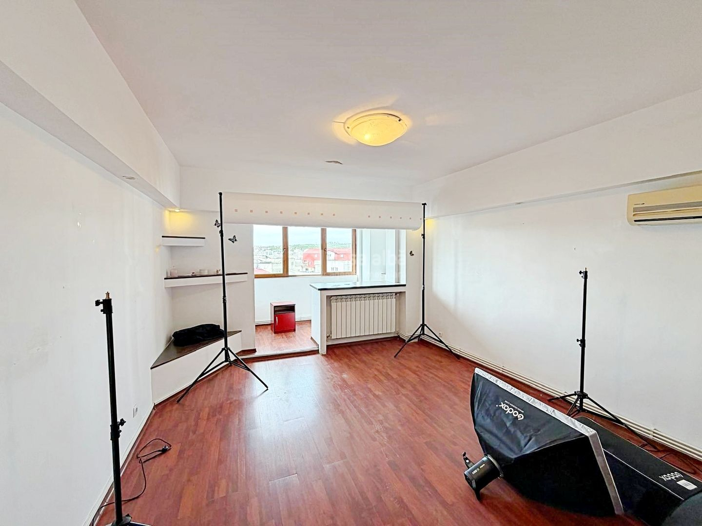 OFERTA DE EXCEPTIE! Alexandru cel Bun - Pasarela O. Bancila, 3 camere 68mp, disponibil imediat, lift nou, doua debarale