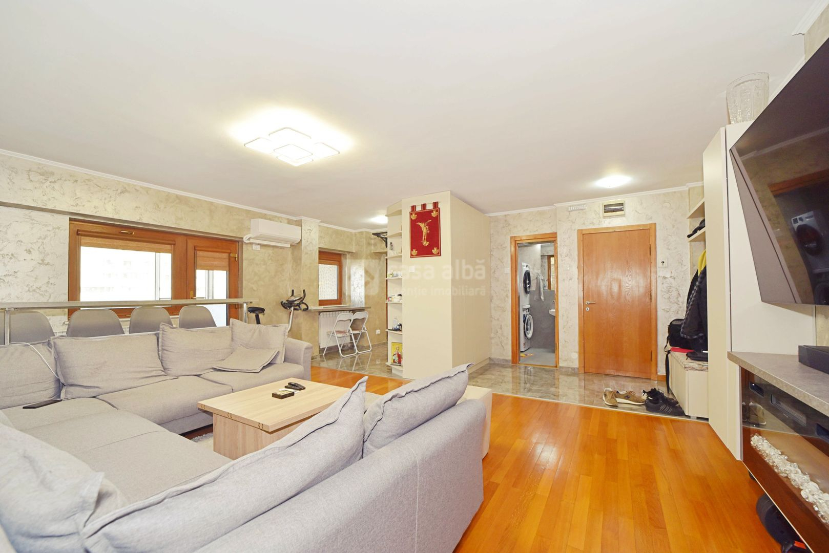 Ultracentral - Anastasie Panu, 3 camere renovat, mobilat & utilat, boxa, parcare