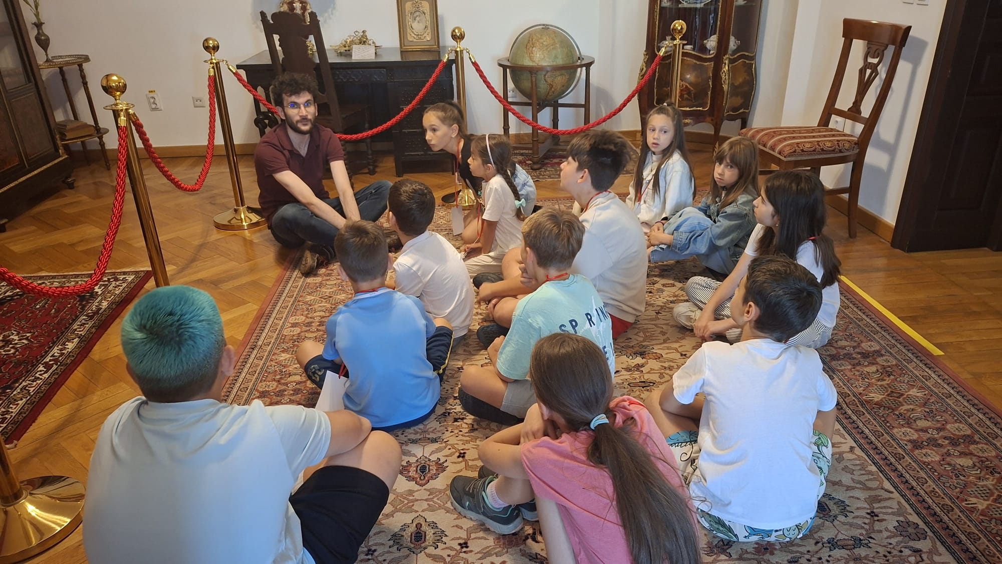 Vizite gratuite la Muzeul „Regina Maria”. Copiii au intrat în Iașul de poveste