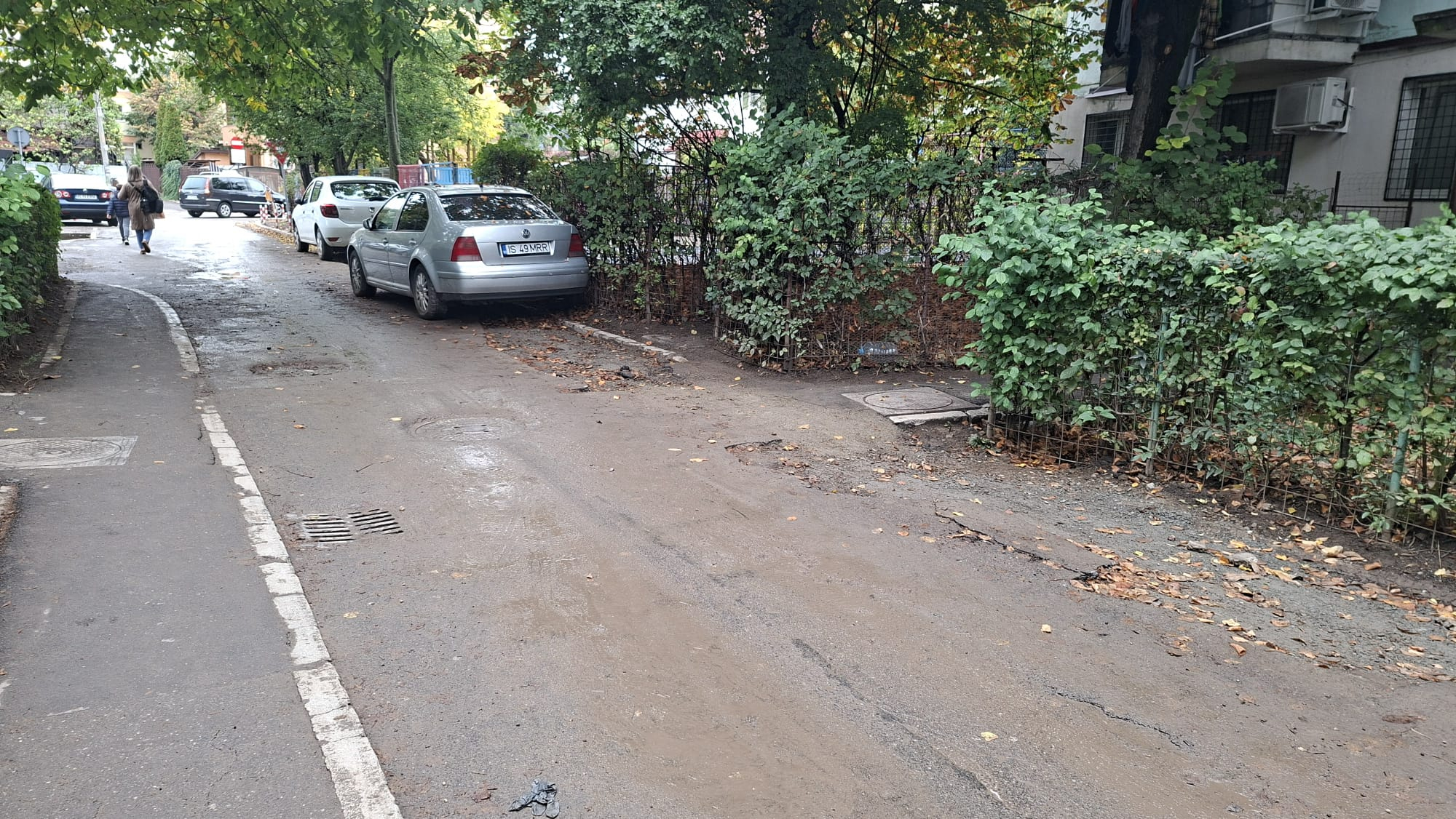 Tătărașul, îngropat în noroi după lucrări. Străzi lăsate de izbeliște
