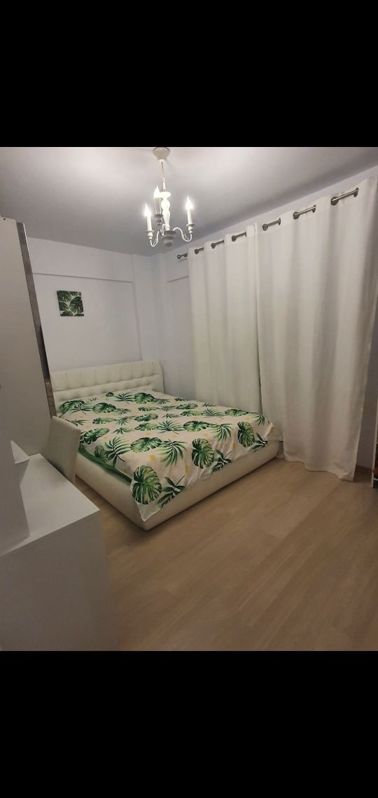 Vând ap 3 camere Moara de Vânt