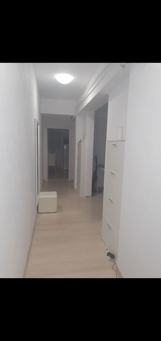 Vând ap 3 camere Moara de Vânt