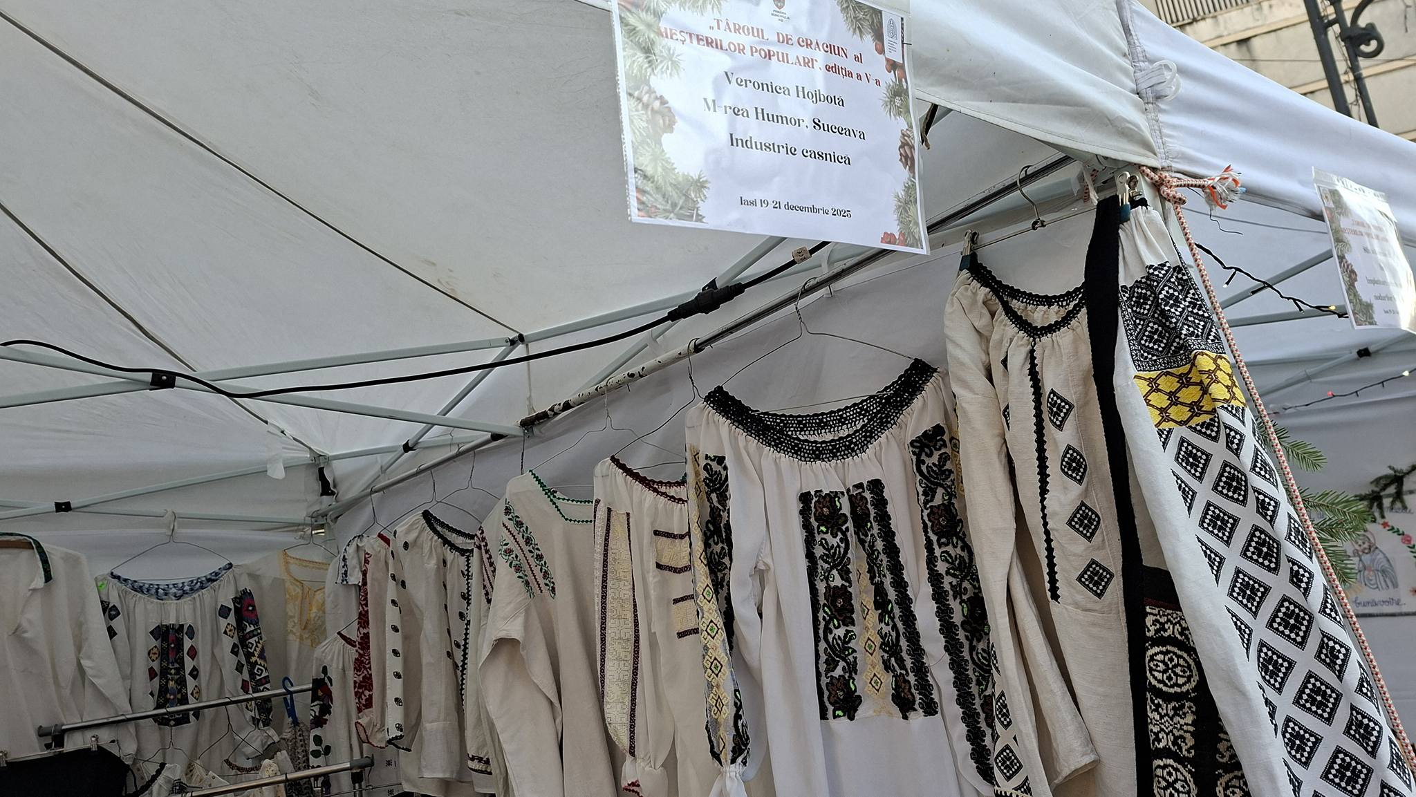 Galerie FOTO -- Târgul meșterilor populari