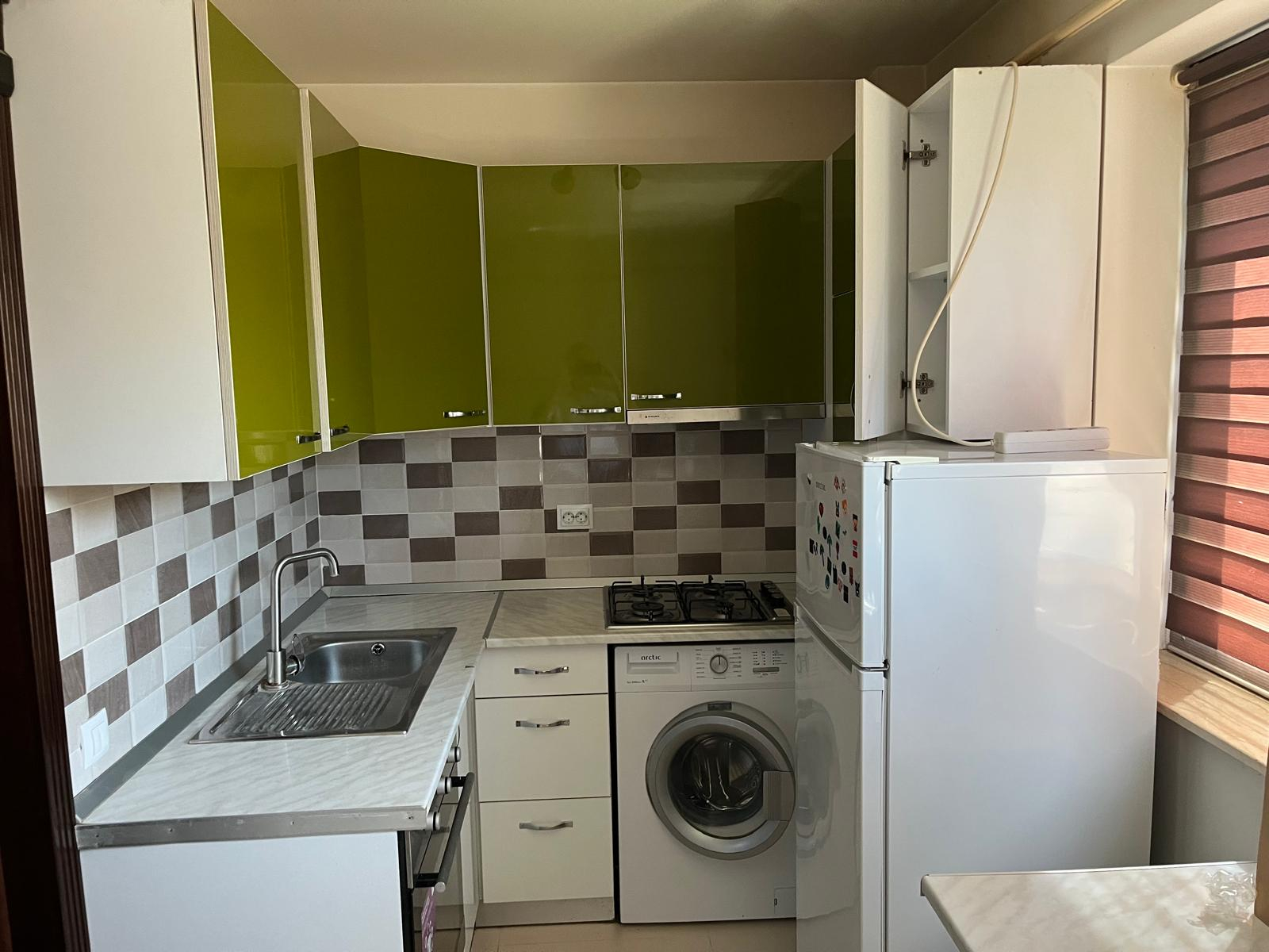 Apartament 2 camere, decomandat, complet mobilat, zona Palas Campus Iasi