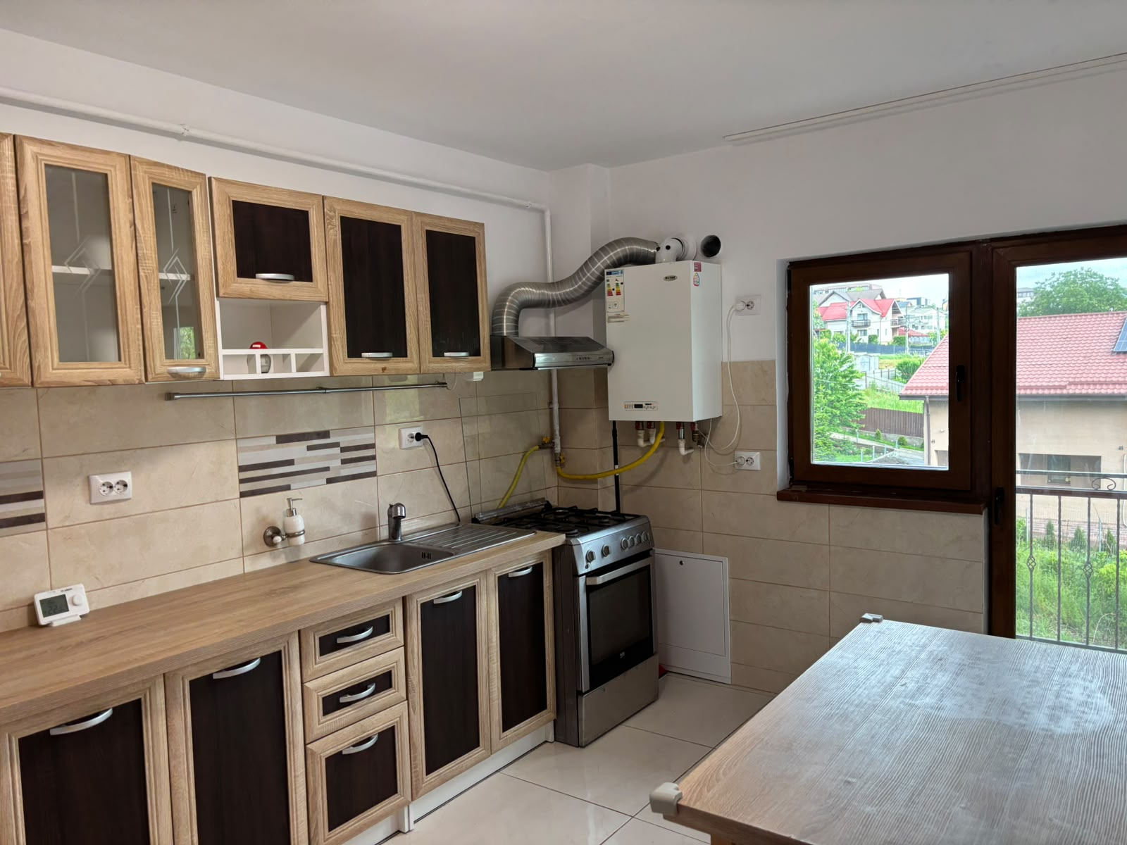 Vand apartament 2 camere. Rediu. 