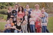 O mamă cu 13 copii a murit de COVID. Familia a rămas fără niciun sprijin