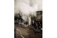 Atelier auto, distrus de un incendiu la Sadova