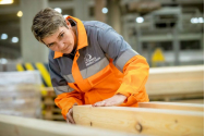 HS Timber Group asigură stabilitate pentru angajații și pentru partenerii săi chiar și în perioade dificile