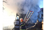 Incendiu puternic la o pensiune din Toplița
