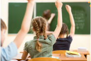 Consiliul Elevilor critică noua structură a anului școlar 2021-2022: Nu a fost supus dezbaterii publice / Anul școlar să se încheie pe 3 iunie, nu pe 10