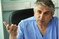 2 ani și jumătate de închisoare cu suspendare pentru medicul Gheorghe Burnei. El a fost acuzat de luare de mită