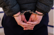 Șase români arestați în SUA. Ei sunt acuzați că au încercat să jefuiască un templu budist