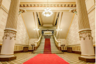 Zeci de milioane de euro cerute pentru Palatul Bragadiru din Bucuresti