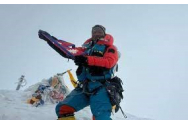 Alpinistul nepalez Kami Rita Sherpa a atins vârful Everest pentru a 30-a oară