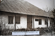 Clacă pentru reconstruirea primei şcoali săteşti de stat din Moldova