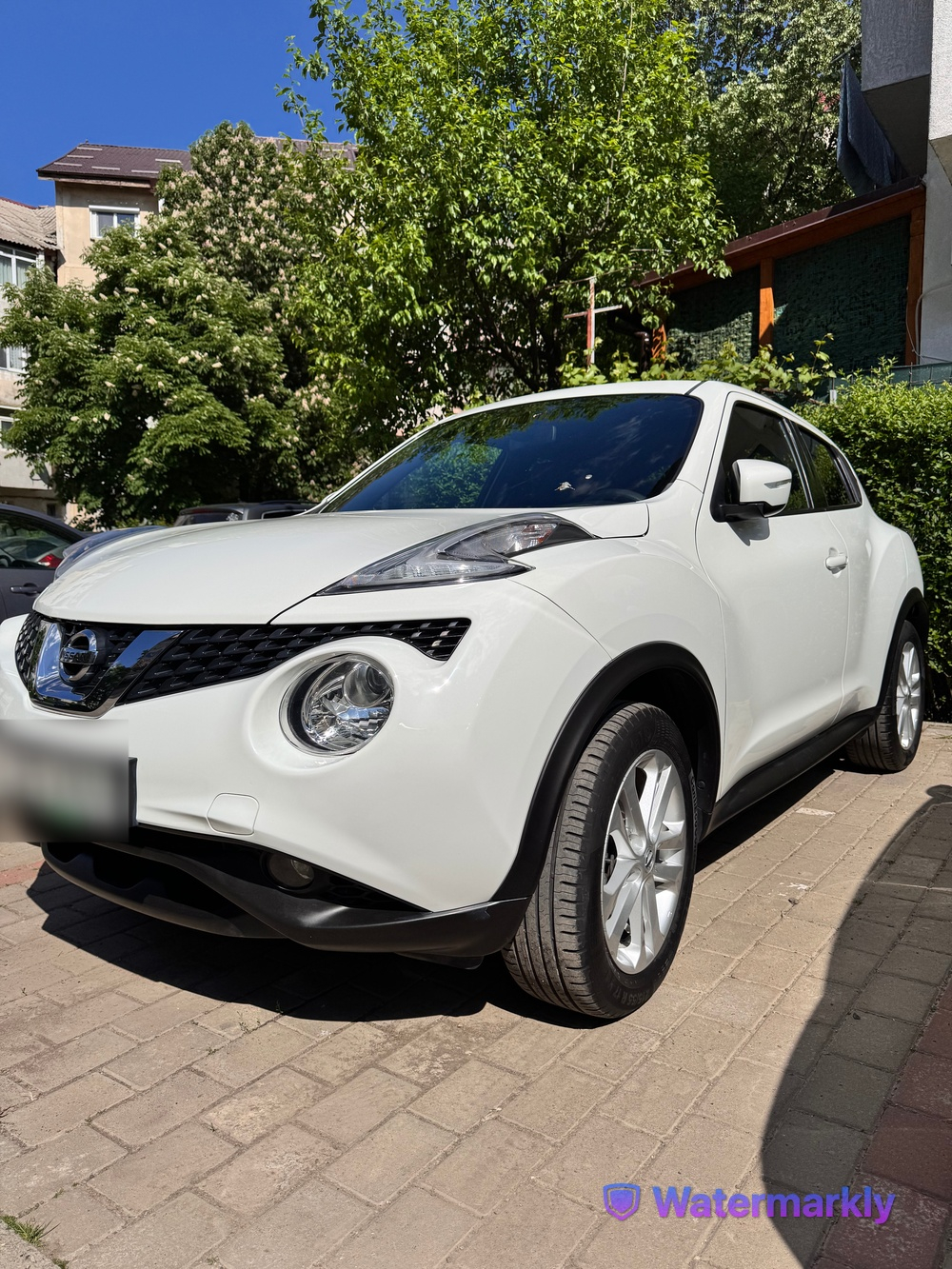 NISSAN JUKE – SUV din 2017, alb perlat, KM reali, echipare generoasă cu aspect si functionare ireprosabile, costuri reduse la intretinere