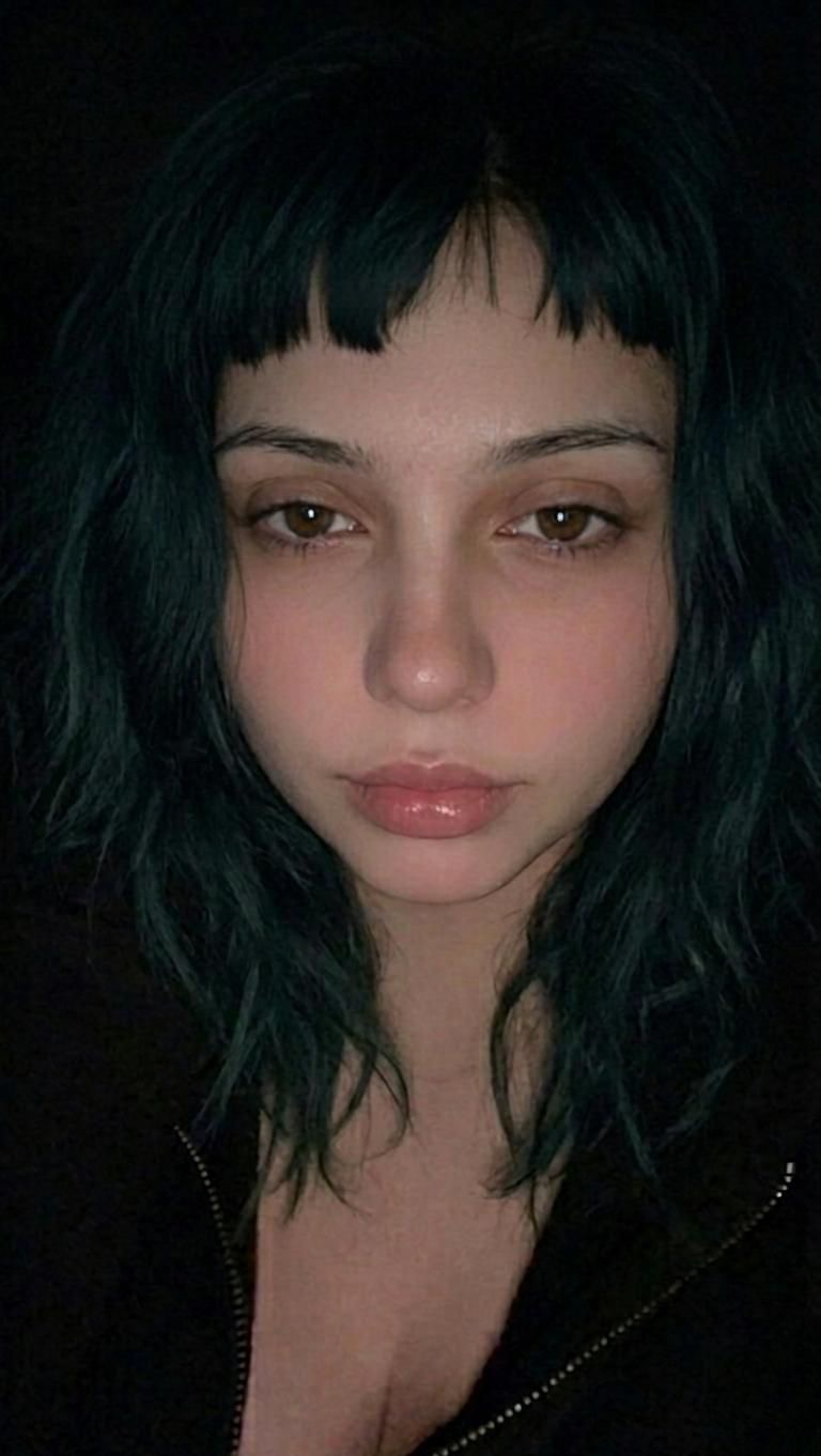 Carmen 23 ani mereu disponibila