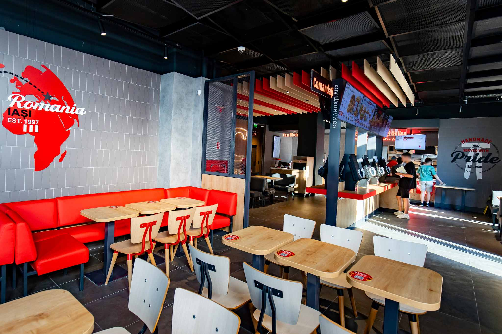 Iași, 5 august 2026  Singurul KFC Drive-Thru din Iași, relocat într-un nou spaţiu din Palas, cu peste 400 mp la interior și servicii disponibile non-stop
