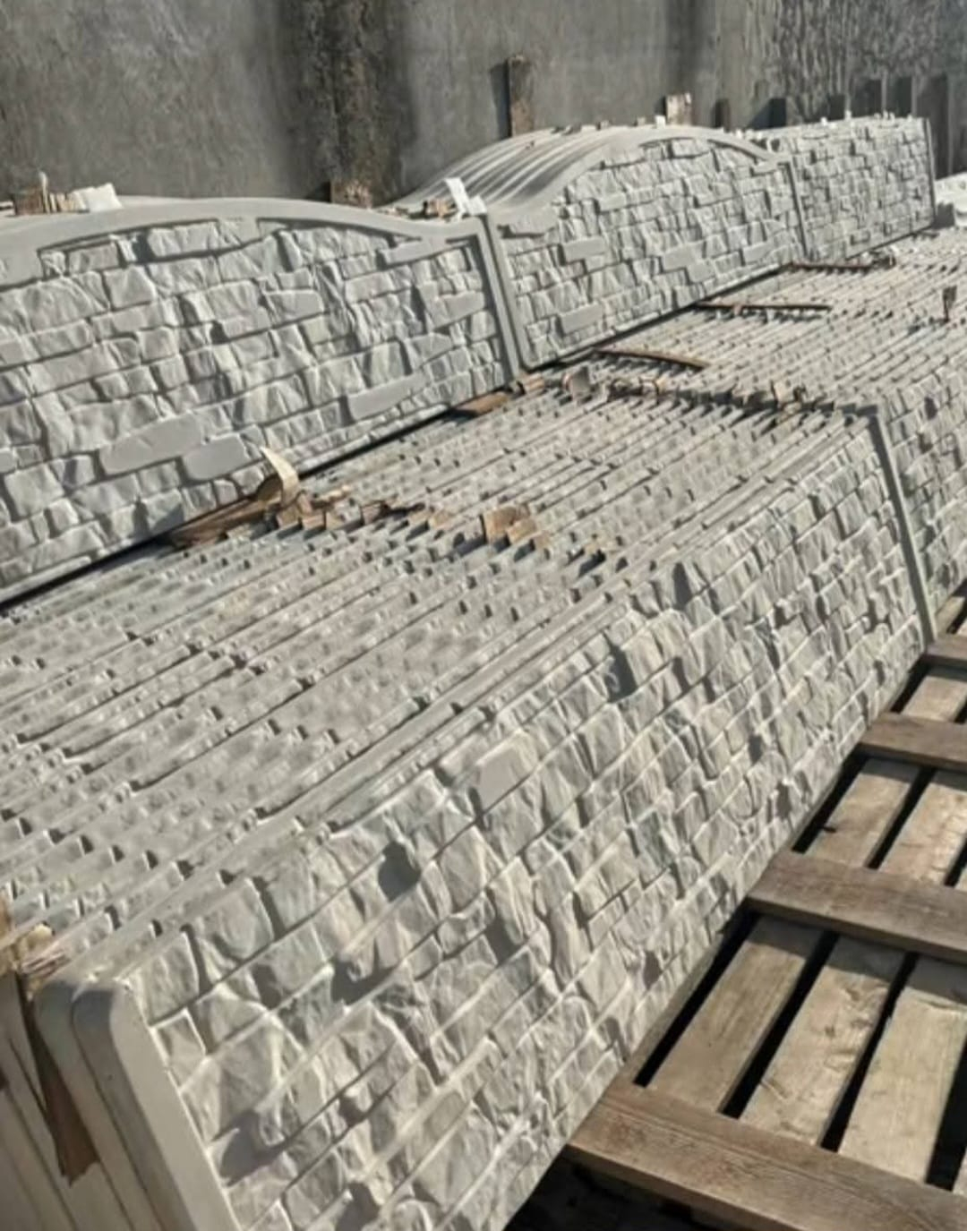 Vand placi din beton pentru garduri, diferite modele