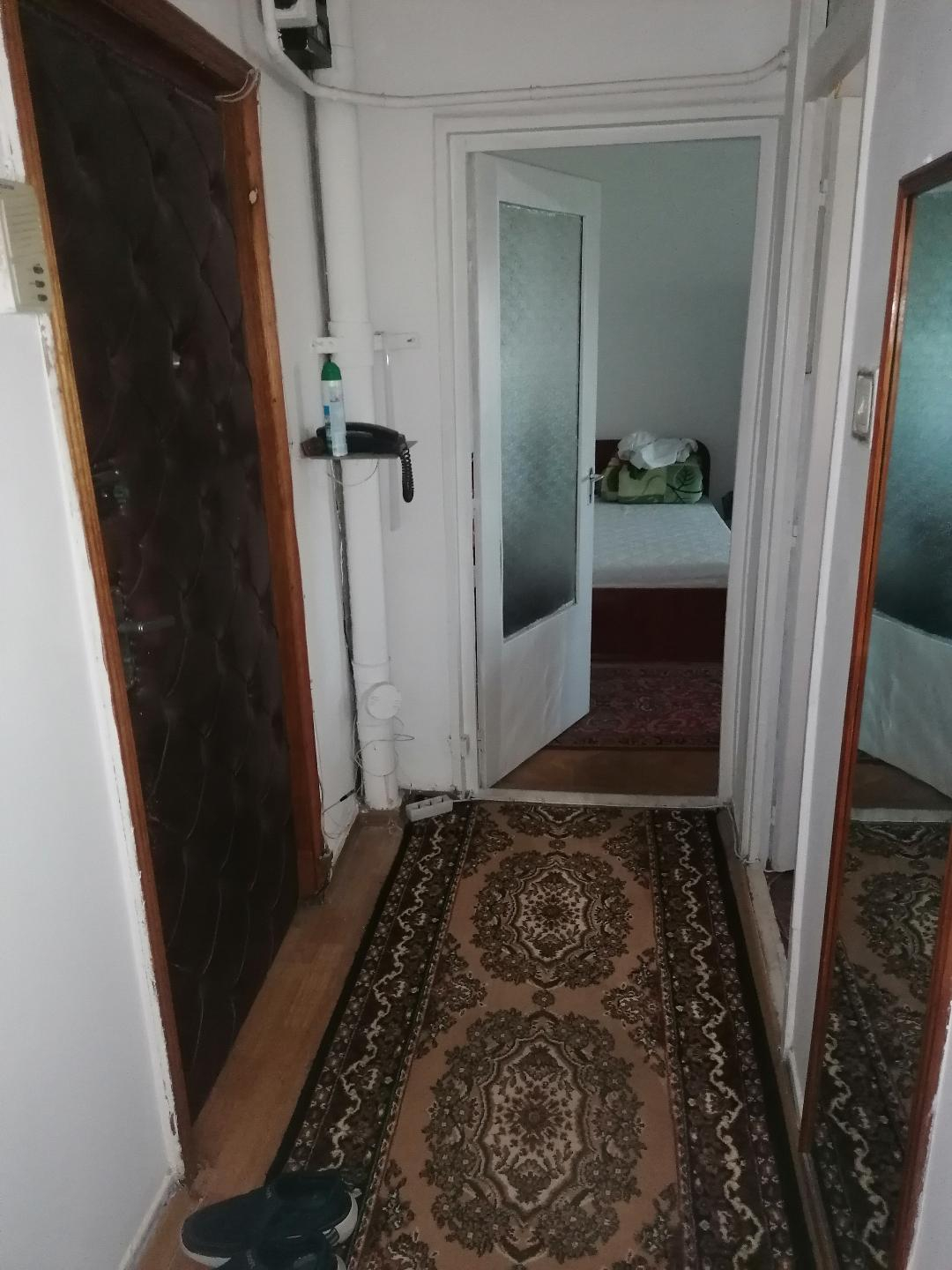 Inchiriez doua camere la Gara
