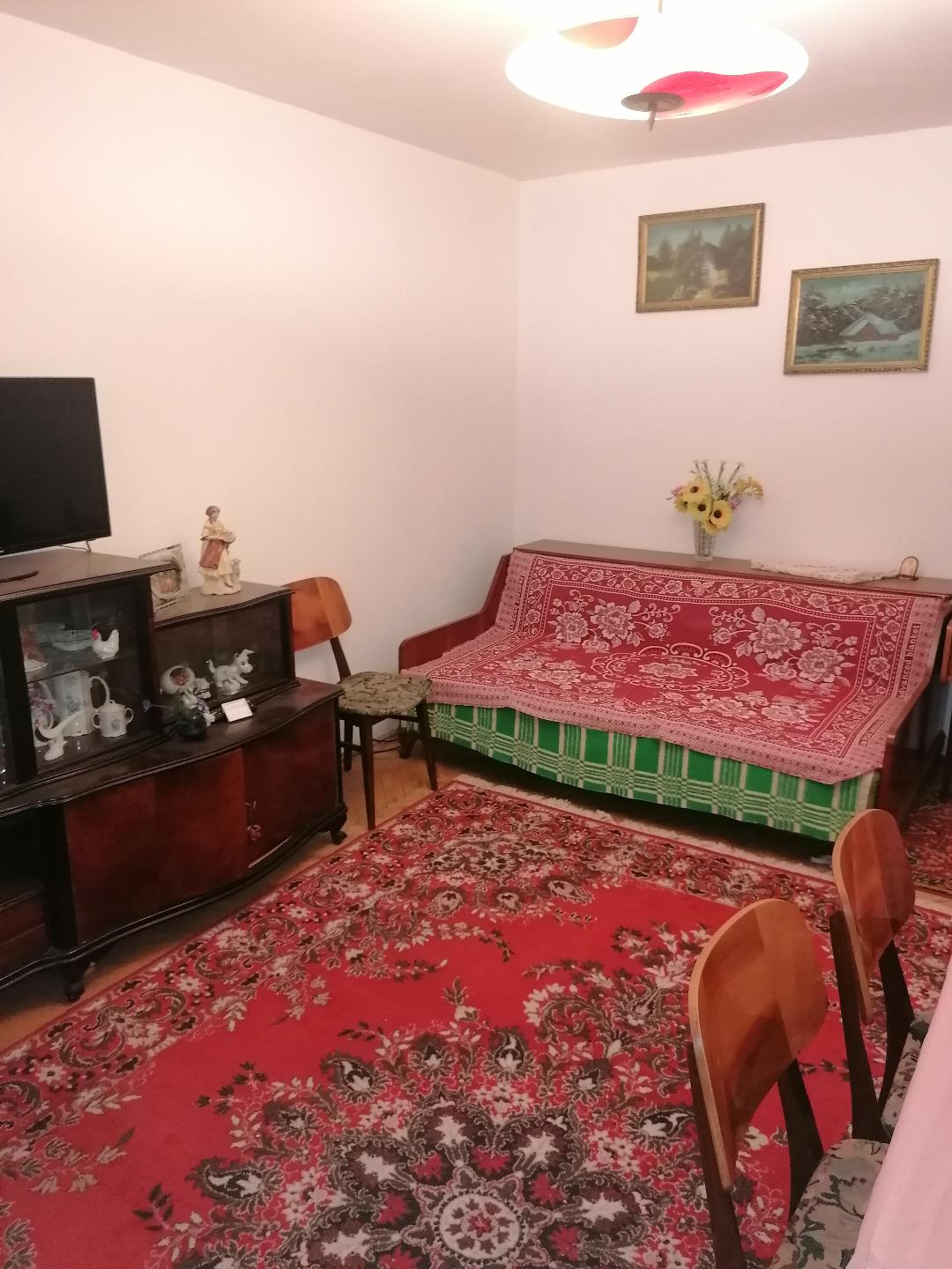 Inchiriez doua camere la Gara