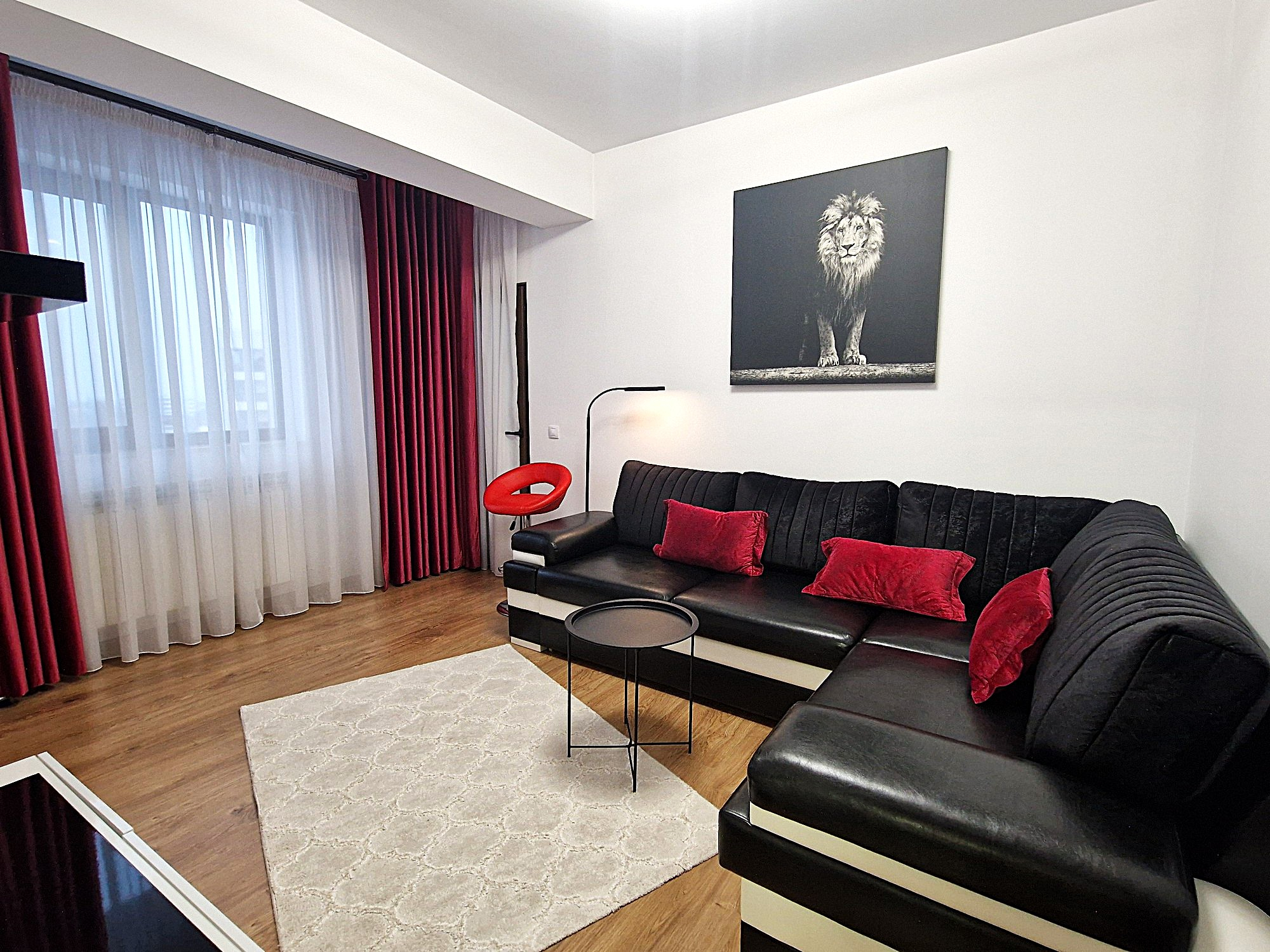 Apartament de închiriat – 2 dormitoare + living | Moara de Vânt | Parcare privată inclusă