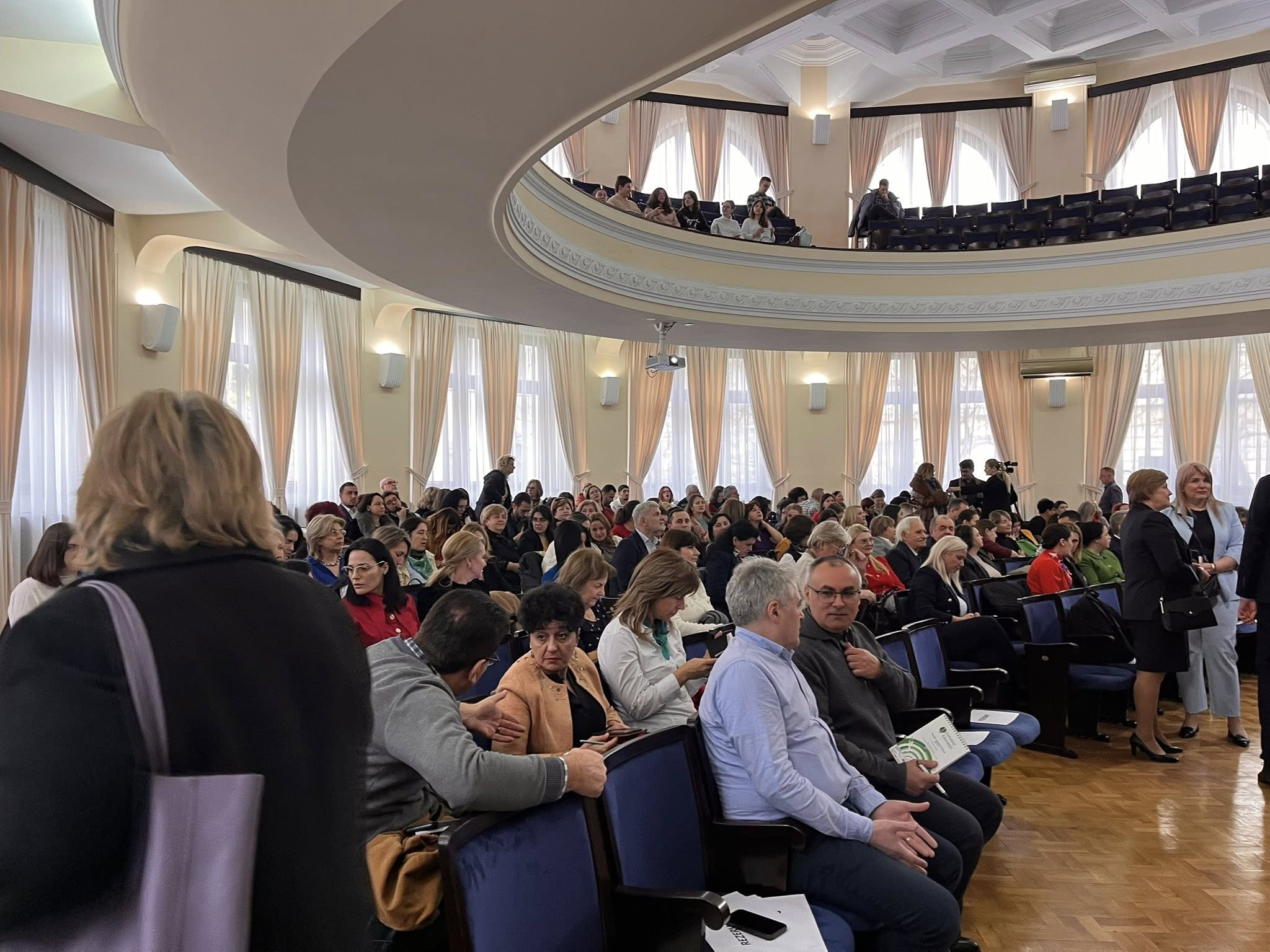 De la catalog la algoritm. 500 de profesori din România și Republica Moldova redesenează școala în era inteligenței artificiale