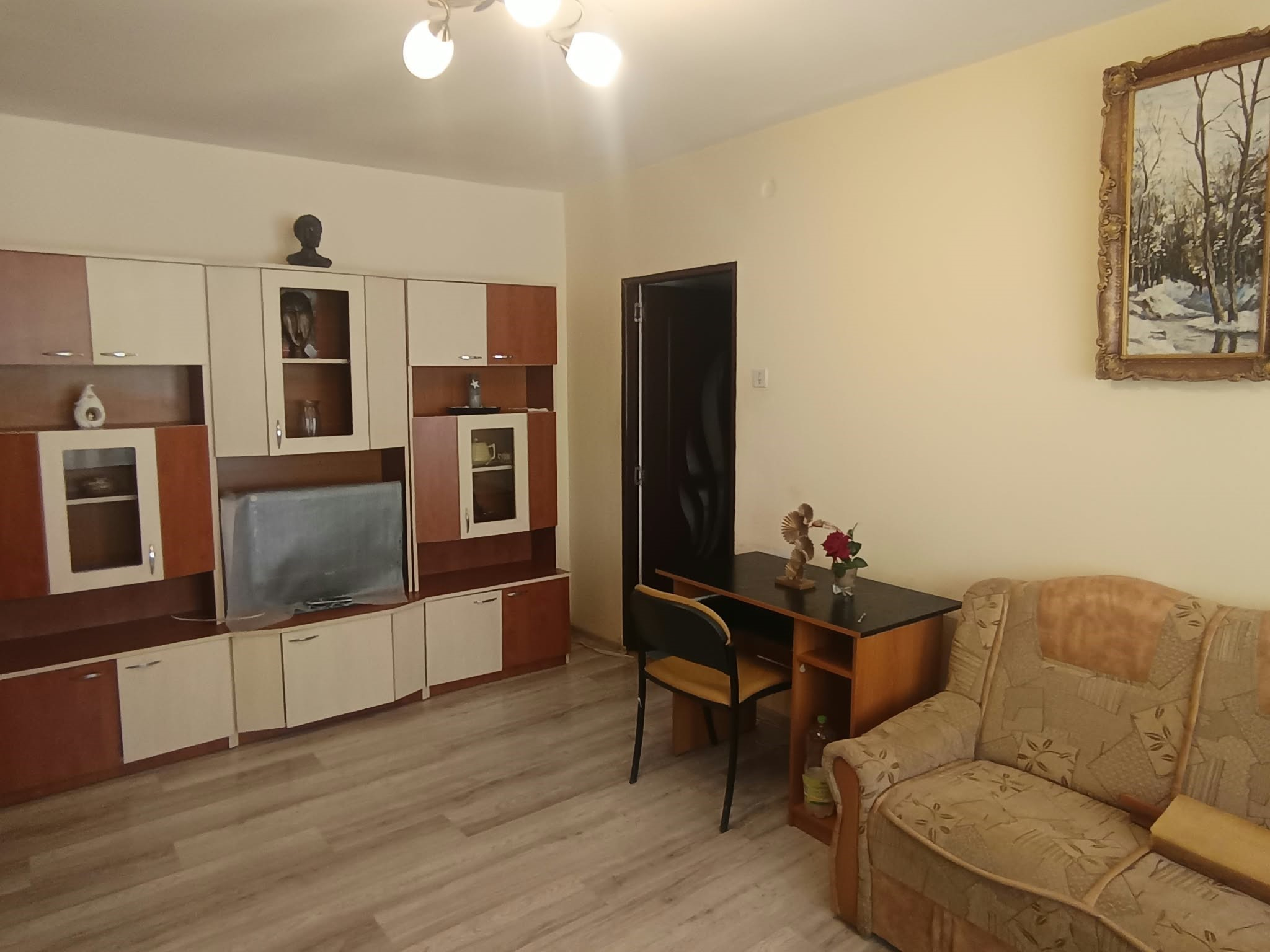 Vand/ inchiriez apartament 2 camere SD, zona piata Alexandru