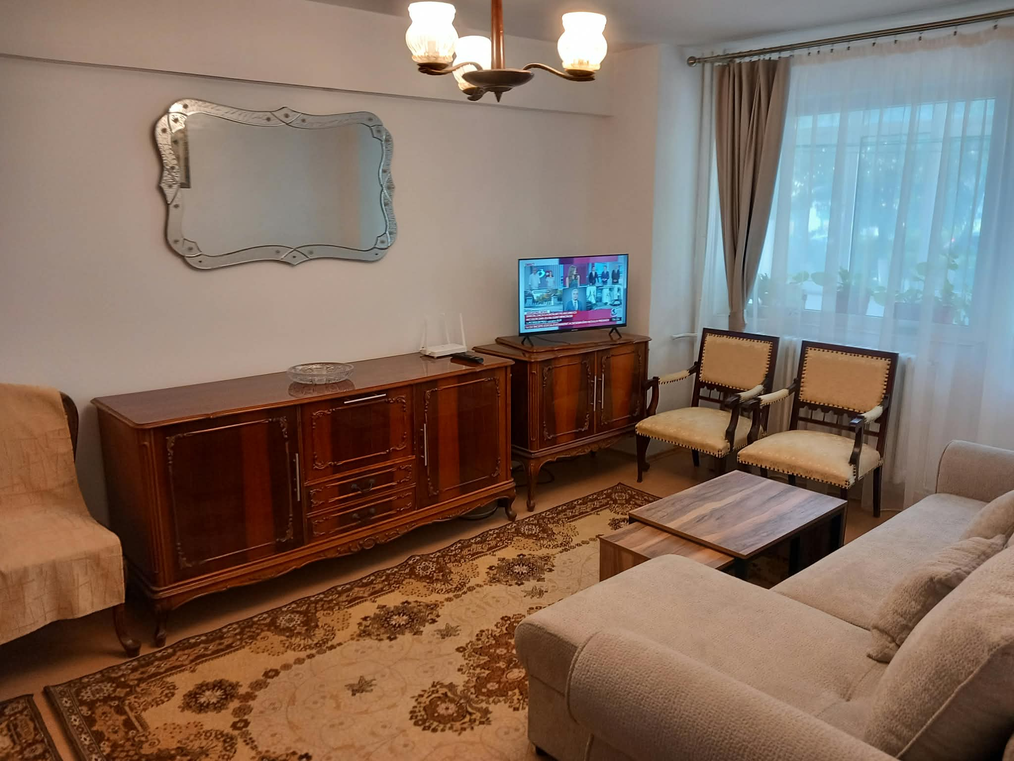 INCHIRIEZ APARTAMENT 3 CAMERE IN IASI ULTRACENTRAL.