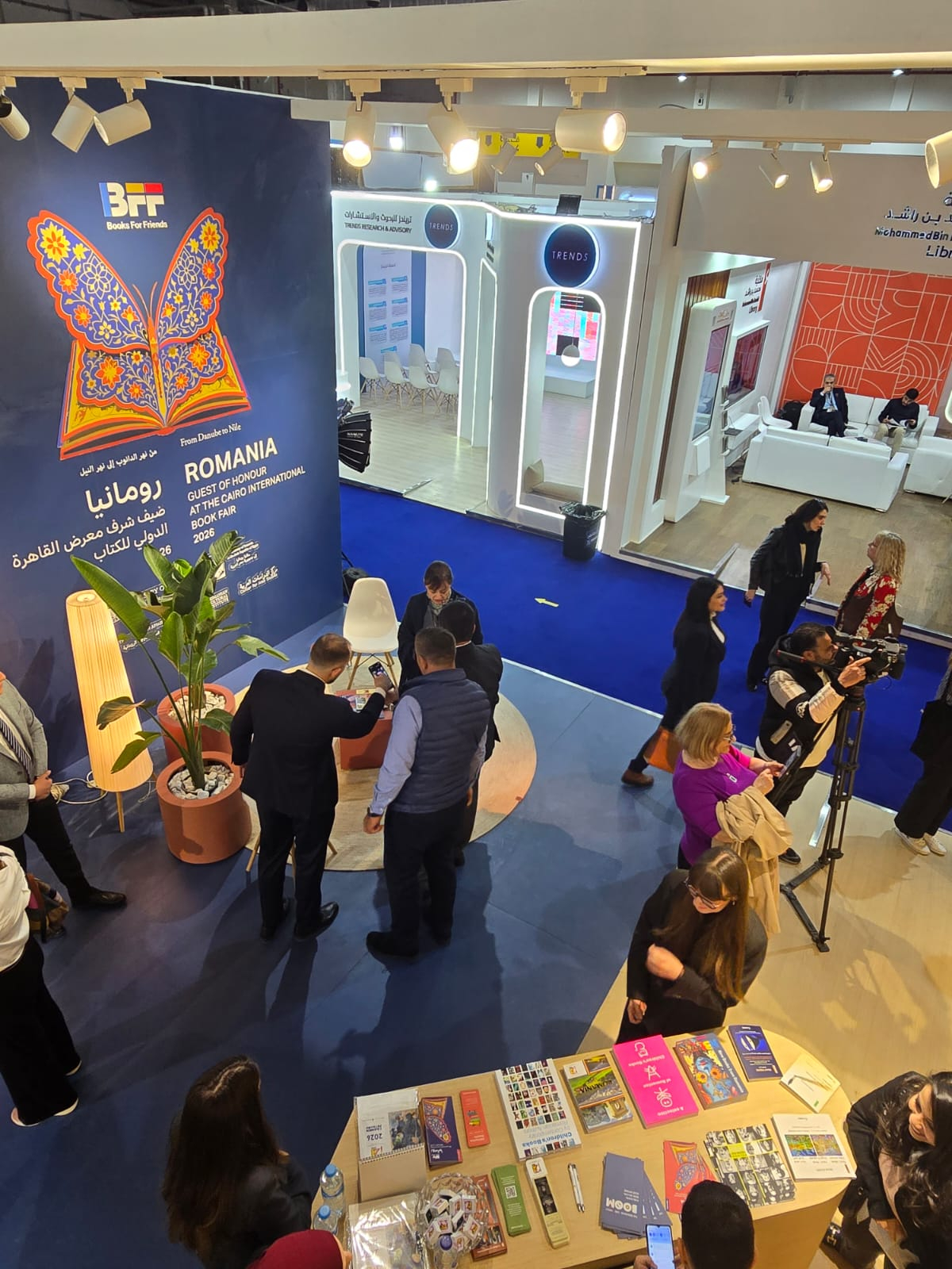 Volume trilingve editate la Iași, prezentate la Târgul Internațional de la Cairo