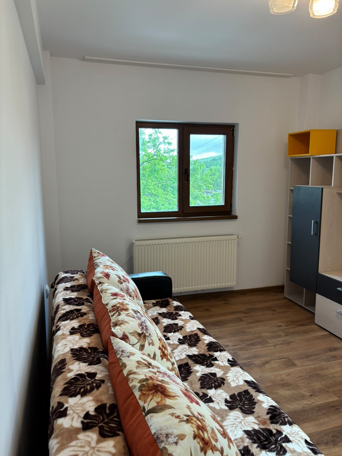 Vand apartament 2 camere. Rediu. 