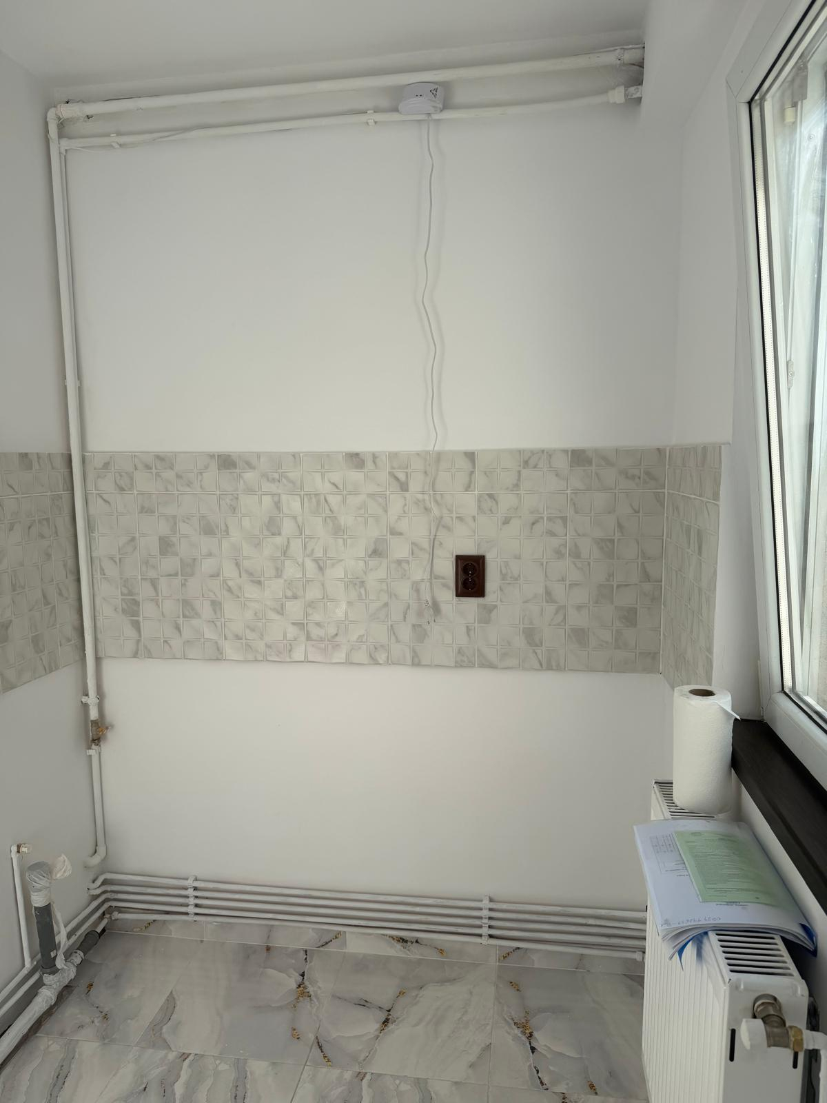 OCAZIE!Vand ap3 camere sd,46 mp LUX,etajul4,totul nou Tatarasi,ap de Ateneu,Piata,Spital Neuro 
